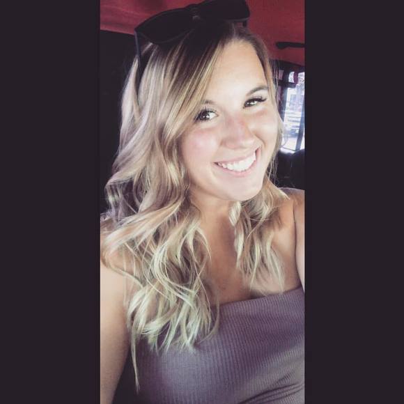 Meet your Posher, Karyl - Picture 1 of 1